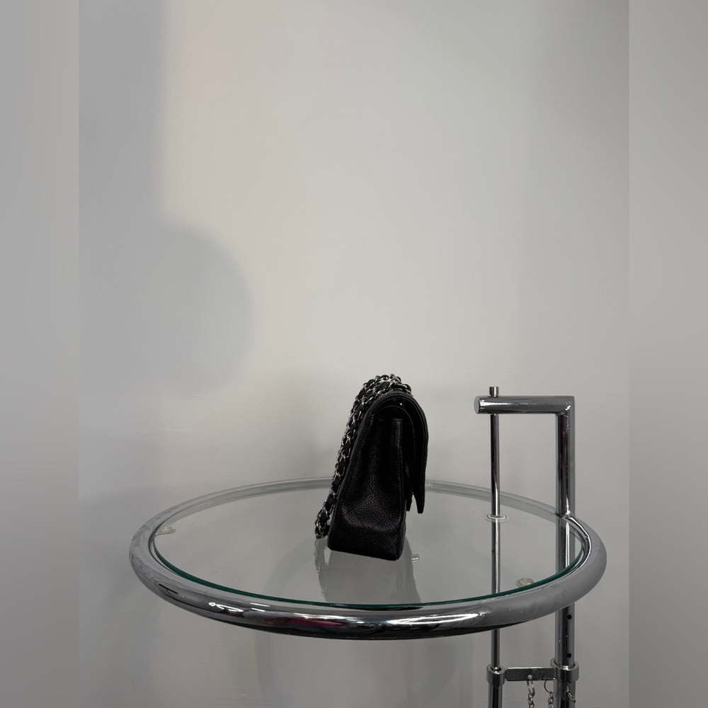 Chanel Classic Handbag - Picture 4 of 13